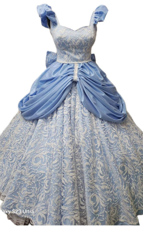 0060 Костюм для аніматорів-Попелюшка